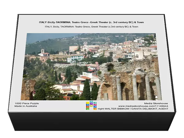 ITALY-Sicily-TAORMINA: Teatro Greco -Greek Theater (c. 3rd century BC) & Town