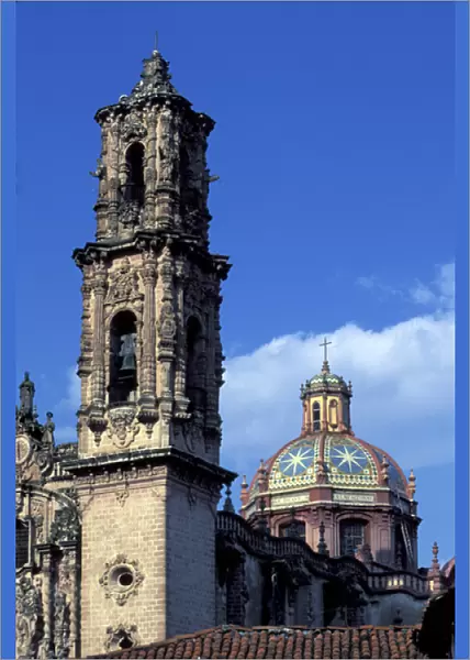 NA, Mexico, Taxco. Sta. Prisca and former Convento S. Bernadino in background