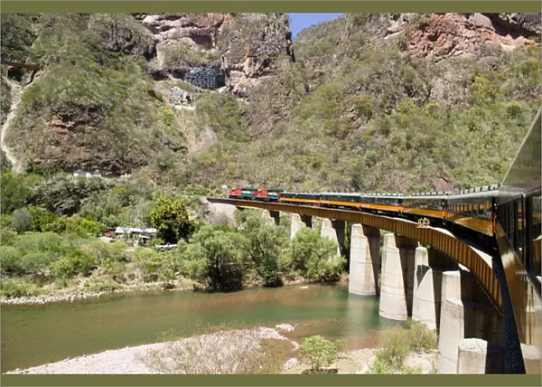 Chihuahua-Pacifico Railway, Chepe, Mexico, Copper Canyon, El Fuerte