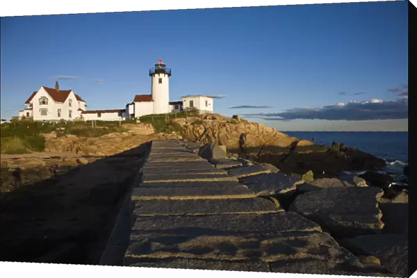 USA, Massachusetts, Cape Ann, Gloucester. Eastern Point Lighthouse, sunset