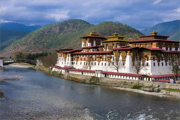 The dsong or castle of Punakha, Bhutan, Asia