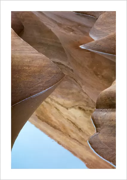 North America, USA, Nevada, Valley of Fire State Park. Abstract design of water