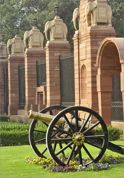 Canon at the front gate of Parliament House of Delhi, commonly known as the Sansad