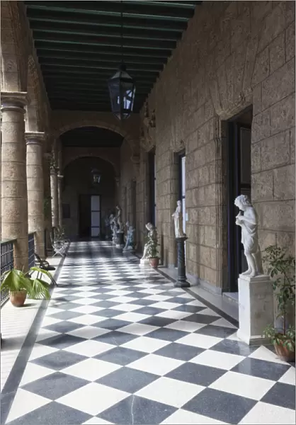 Cuba, Havana, Havana Vieja, Plaza de Armas, Museo de la Ciudad museum, courtyard