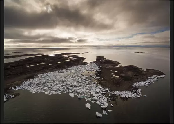 Canada, Nunavut Territory, Repulse Bay, Aerial view of grounded icebergs on Harbour