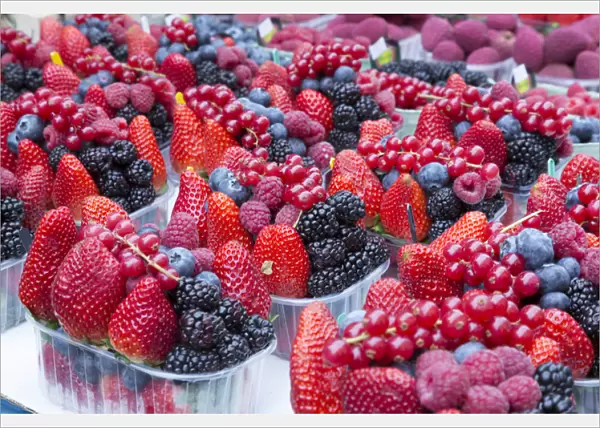 Europe, Czech Republic, Prague. Berries for sale at Havels Market. Credit as
