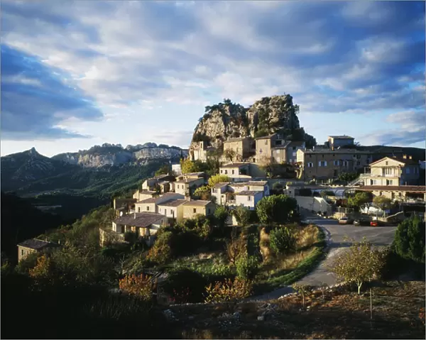France, La Roque-Alric, Vaucluse, Provence-Alpes-Cote d Azur, View of village