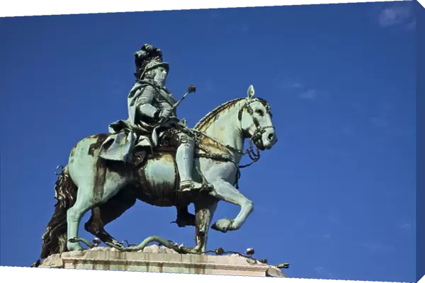 Europe; Portugal; Lisbon; Dom Jose I Equestrian statue, Square surrounded by Government Buildings