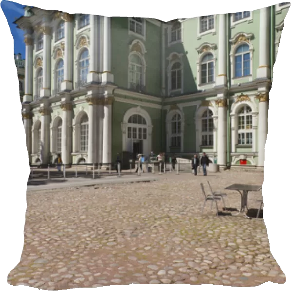 Russia, Saint Petersburg, Center, Winter Palace, Hermitage Museum, exterior