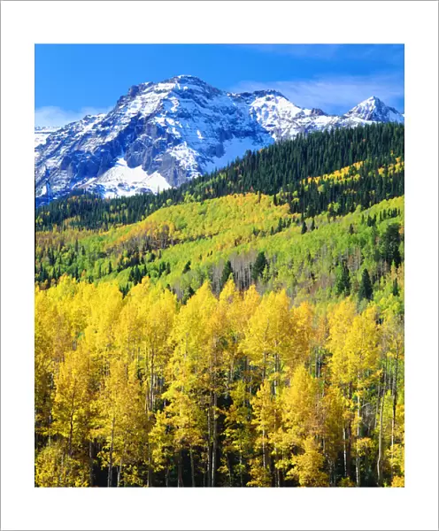 USA, Colorado, Rocky Mountains, Autumn in the Rockies