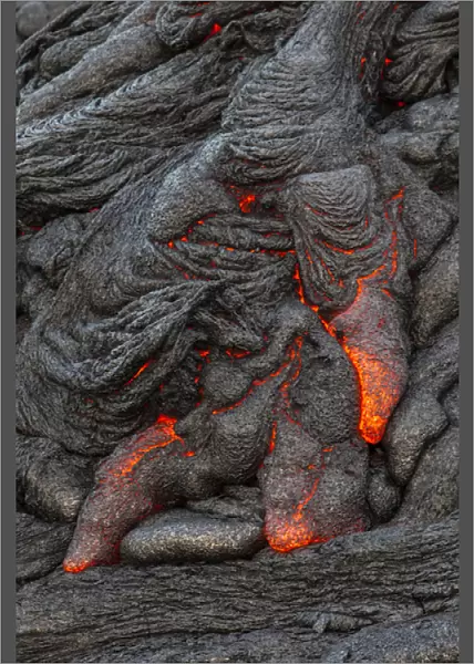 USA, Hawaii, The Big Island, Kilauea. Molten lava hardening