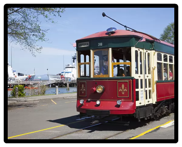 OR, Astoria, Astoria Riverfront Trolley, restored 1913 trolley