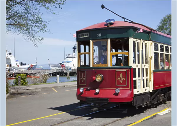 OR, Astoria, Astoria Riverfront Trolley, restored 1913 trolley