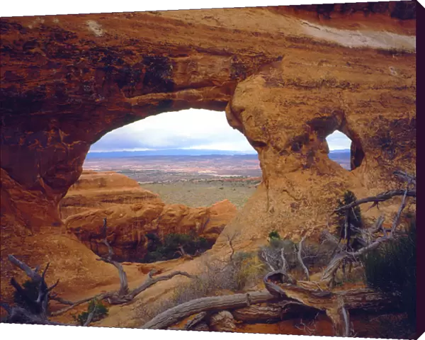 USA; Utah. ; An Arch in Arches National Park