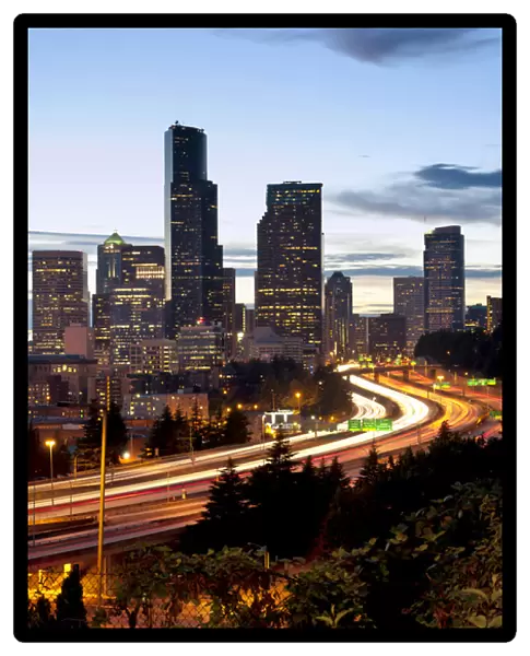 USA, Washington, Seattle. Seattle skyline at dusk
