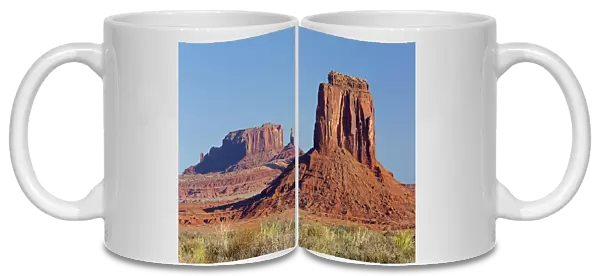 AZ, Monument Valley, East Mitten Butte and Saddleback Mesa; view from Valley Drive