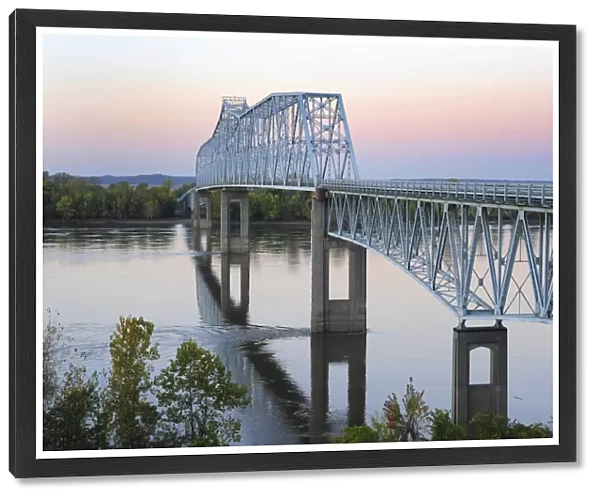 Bridge over the Mississippi River at Chester, Illinois