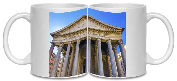 Roman Columns Pantheon, Rome, Italy. Rebuilt by Hadrian in 118 to 125 AD Became oldest
