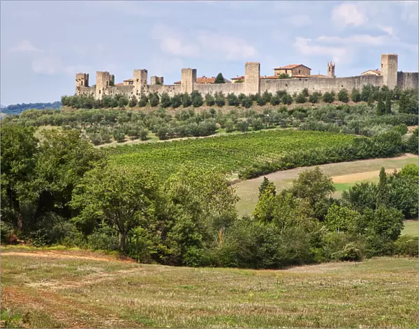 Italy, Tuscany, Monteriggioni. Ancient walled hill town