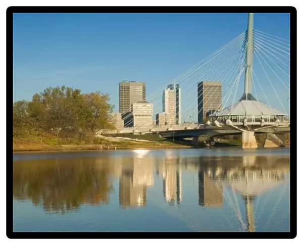 CANADA-Manitoba-Winnipeg: Esplanade Riel Pedestrian Bridge  /  Morning