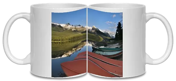 Boats parked on the lakeshore of Maligne Lake, Jasper National Park, Jasper Canada