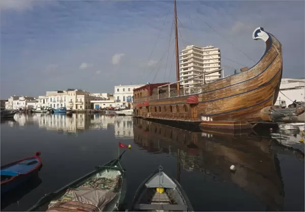 Tunisia, Northern Tunisia, Bizerte, Old Port, Le Phenicien floating restaurant