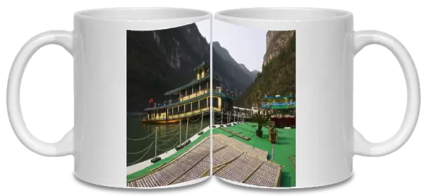 CHINA, Chongqing Province, Wushan. Riverboat Port at Little Three Gorges Staging Point