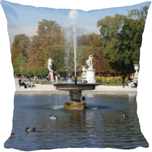 The Tuileries Garden. Small lake. Paris, France
