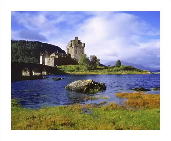 Scotland, Highland, Wester Ross, Eilean Donan Castle. Eilean Donan Castle sits between