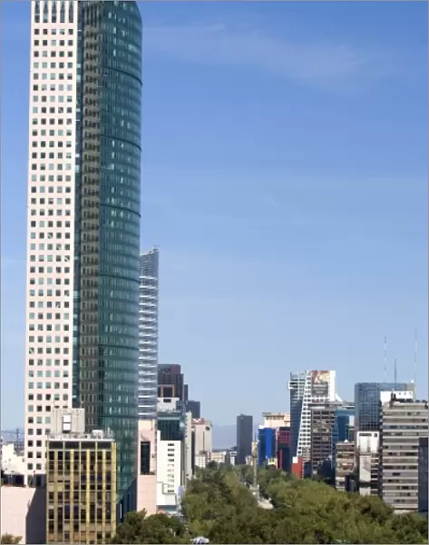 Torre Mayor and view of the Paseo de la Reforma in Mexico City, Mexico