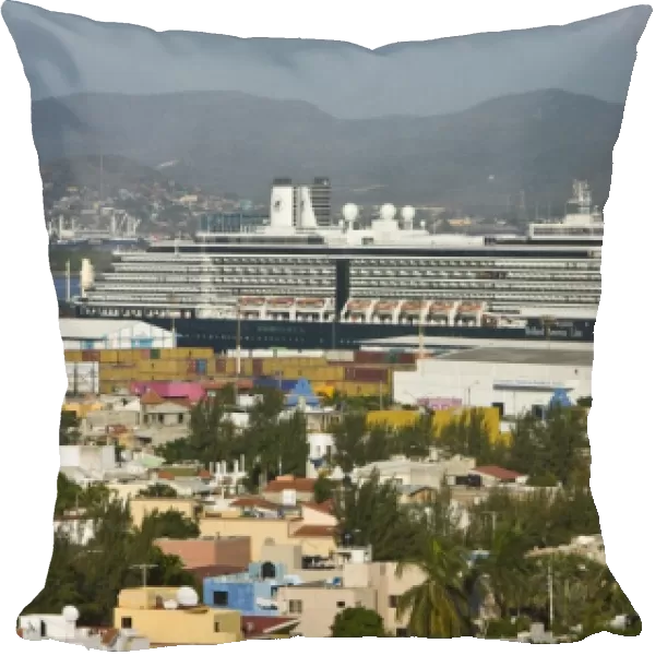Mexico, Sinaloa State, Mazatlan. Port of Mazatlan-Cruise Ship