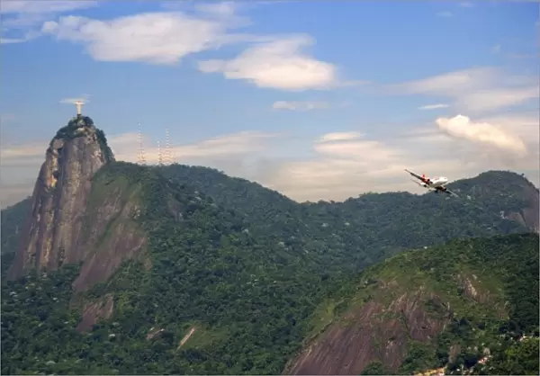 Airliner landing at Rio de Janeiro, Brazil