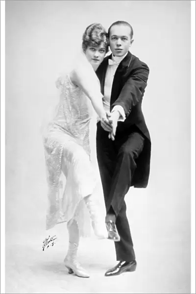 VAUDEVILLE DANCERS, c1915. American vaudeville dancers. Photograph, c1915