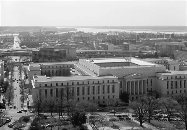 D. C. : RAYBURN HOUSE. The Rayburn House Office Building in Washington D. C. Photograph