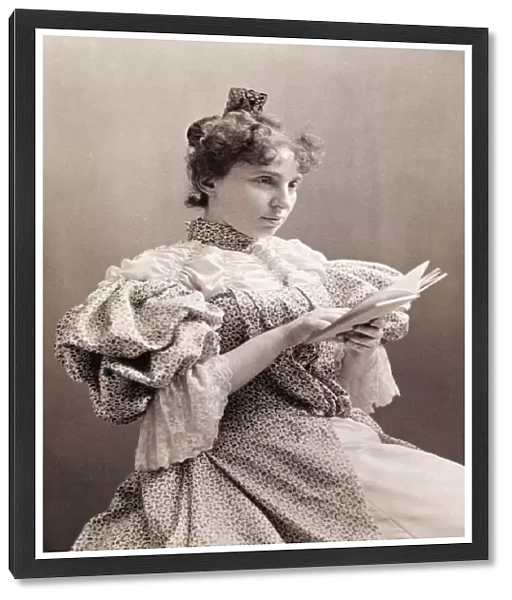 MARTHA MORTON (1865-1925). American playwright. Original cabinet photograph, New York, 1890s
