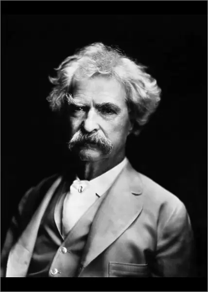 SAMUEL LANGHORNE CLEMENS (1835-1910). Aka Mark Twain. American humorist and writer. Phtographed 1907