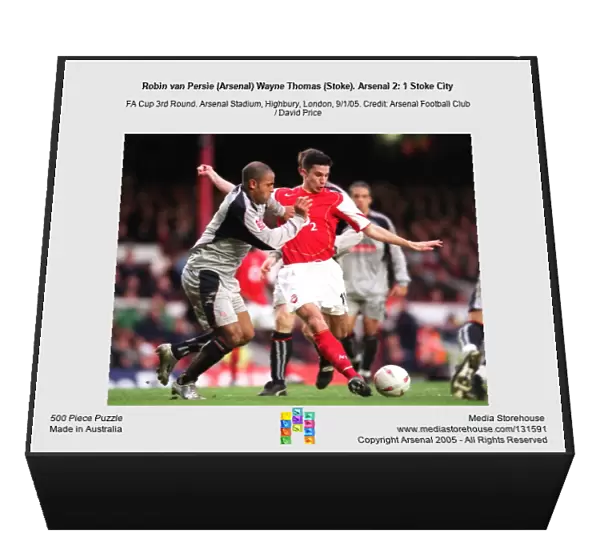 Robin van Persie (Arsenal) Wayne Thomas (Stoke). Arsenal 2: 1 Stoke City