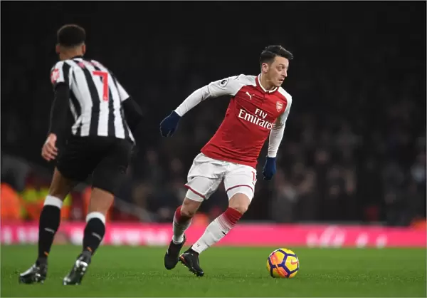 Mesut Ozil in Action: Arsenal vs Newcastle United, Premier League 2017-18