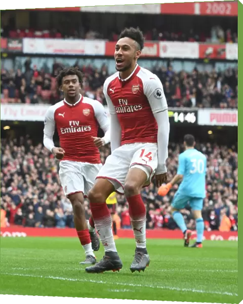Arsenal's Aubameyang Scores Brace in Premier League Victory over Watford (2017-18)