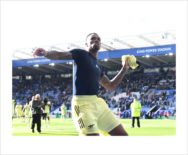 Gabriel's Shirt Throw: Leicester City vs Arsenal, Premier League 2021-22