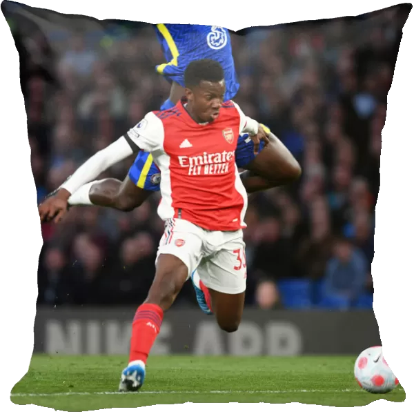 Nketiah Strikes First: Arsenal's Thrilling Win Against Chelsea in the Premier League 2021-22