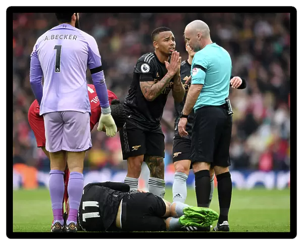 Gabriel Jesus Pleads to Referee Amidst Dramatic Liverpool vs. Arsenal Clash (2022-23)