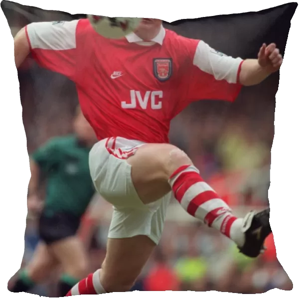 John Hartson in Arsenal Kit