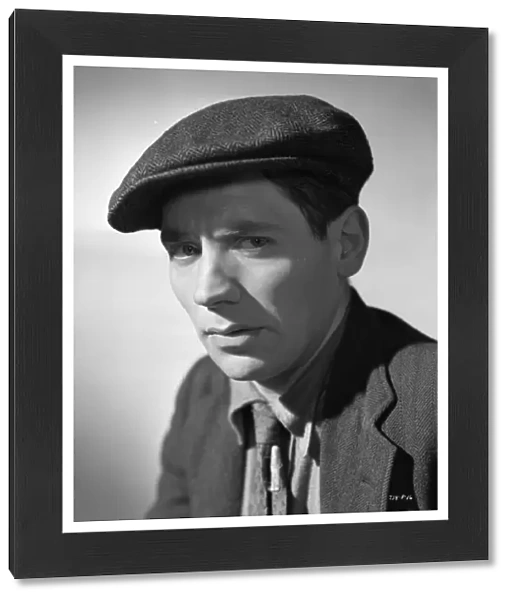 Alfie Bass in a portrait for The Lavender Hill Mob (1951)