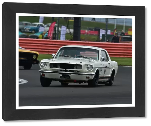CM29 1532 David Bartrum, Michael Caine, Ford Mustang