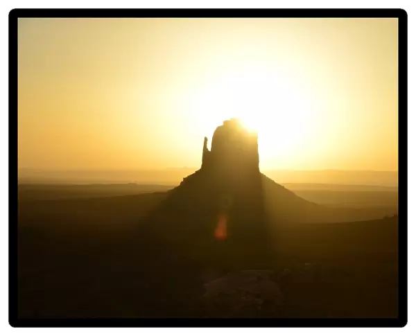 CJ3 3553 Monument Valley sunrise