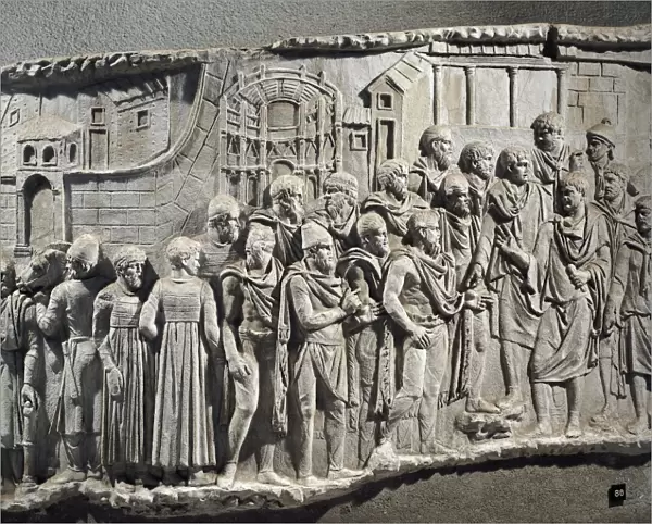 Cast of Trajans Column, Detail of recruiting volunteers for conquest of Dacia
