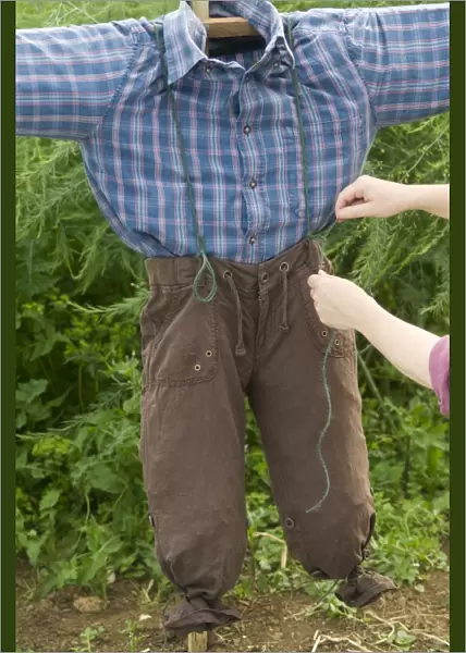 Making a scarecrow