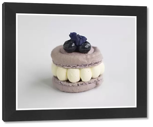 Small blueberry meringue cake