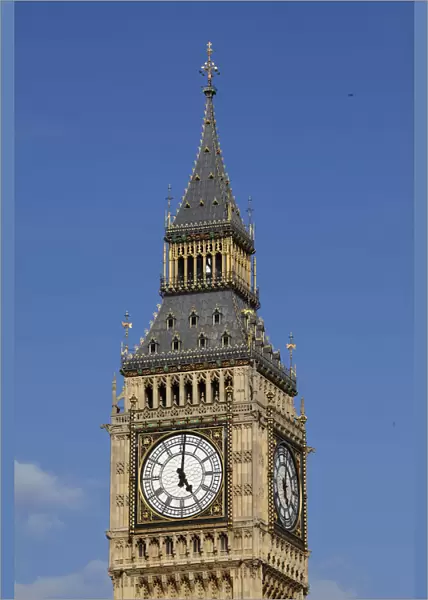 5 o clock at Big Ben